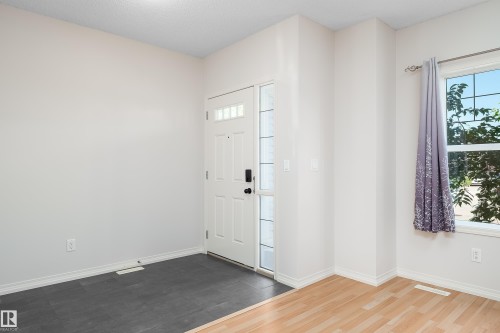 243 Southwick Way, Leduc, AB - Indoor Photo Showing Other Room