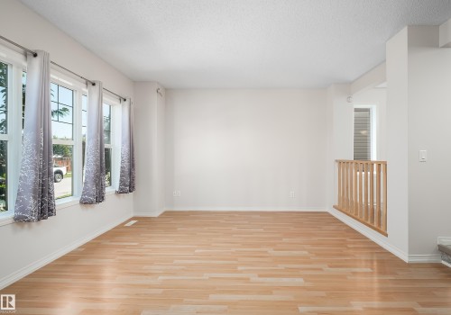 243 Southwick Way, Leduc, AB - Indoor Photo Showing Other Room