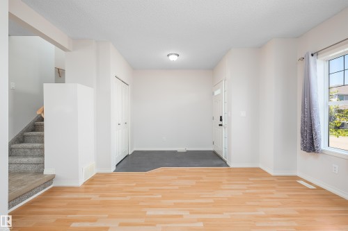 243 Southwick Way, Leduc, AB - Indoor Photo Showing Other Room