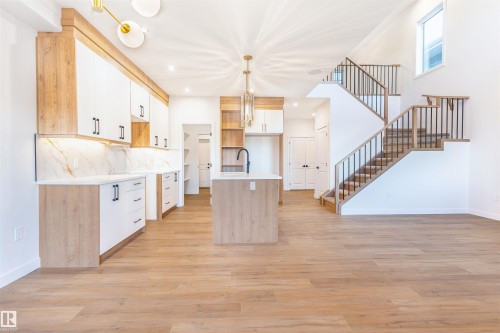 8 Axelwood Crescent, Spruce Grove, AB - Indoor Photo Showing Kitchen