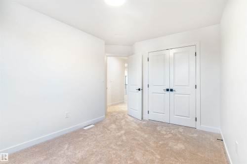 8 Axelwood Crescent, Spruce Grove, AB - Indoor Photo Showing Other Room