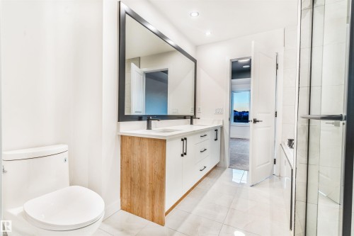 8 Axelwood Crescent, Spruce Grove, AB - Indoor Photo Showing Bathroom