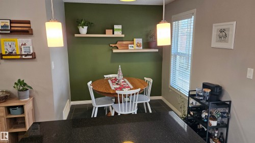 585 Orchards Boulevard, Edmonton, AB - Indoor