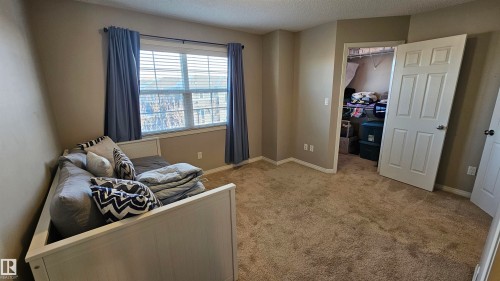 585 Orchards Boulevard, Edmonton, AB - Indoor