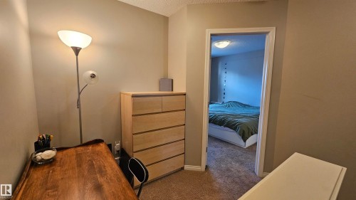 585 Orchards Boulevard, Edmonton, AB - Indoor Photo Showing Bedroom