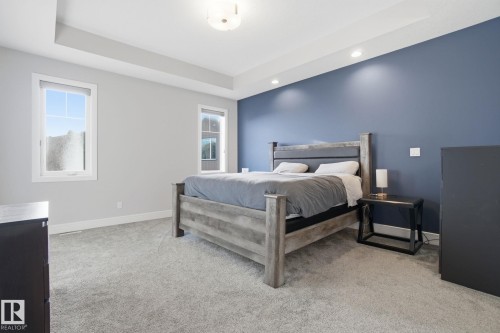 1333 Graydon Hill Way, Edmonton, AB - Indoor Photo Showing Bedroom