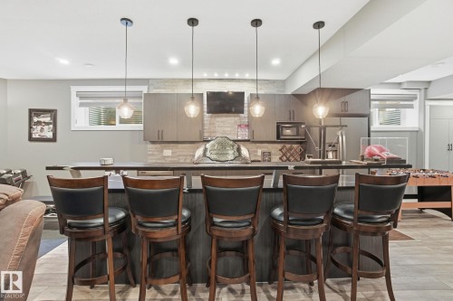 1333 Graydon Hill Way, Edmonton, AB - Indoor