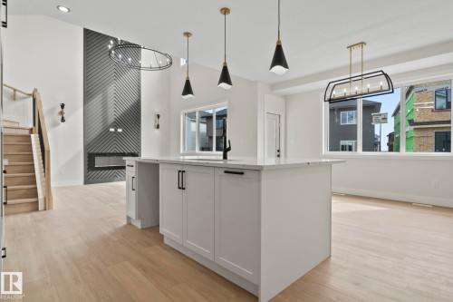 17115 3 Street, Edmonton, AB - Indoor Photo Showing Kitchen