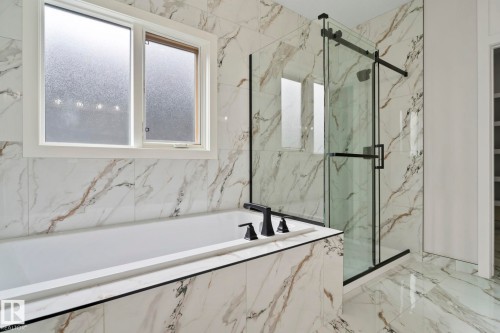 17115 3 Street, Edmonton, AB - Indoor Photo Showing Bathroom