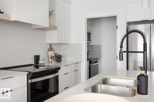 3245 Dixon Way, Edmonton, AB - Indoor Photo Showing Kitchen With Double Sink With Upgraded Kitchen