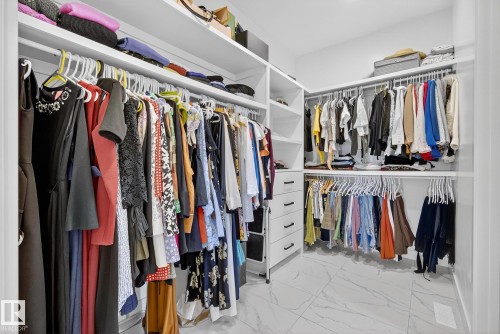 1075 Goldfinch Way, Edmonton, AB - Indoor With Storage