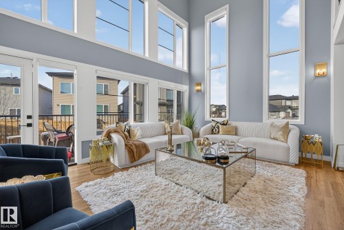 1075 Goldfinch Way, Edmonton, AB - Indoor Photo Showing Living Room