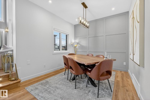 1075 Goldfinch Way, Edmonton, AB - Indoor Photo Showing Dining Room