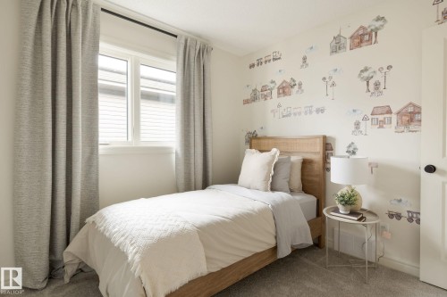 17419 7 Street, Edmonton, AB - Indoor Photo Showing Bedroom