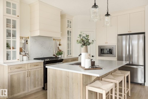 17419 7 Street, Edmonton, AB - Indoor Photo Showing Kitchen With Upgraded Kitchen