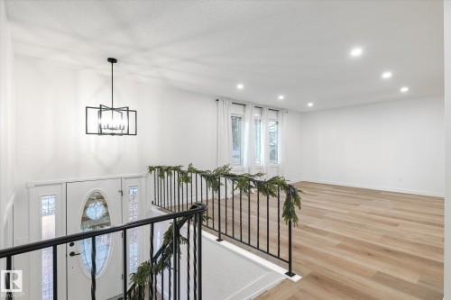 14207 71 Street, Edmonton, AB - Indoor Photo Showing Other Room