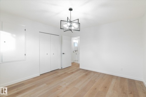14207 71 Street, Edmonton, AB - Indoor Photo Showing Other Room