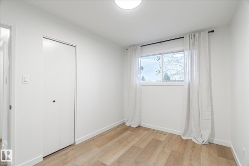 14207 71 Street, Edmonton, AB - Indoor Photo Showing Other Room