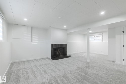 14207 71 Street, Edmonton, AB - Indoor