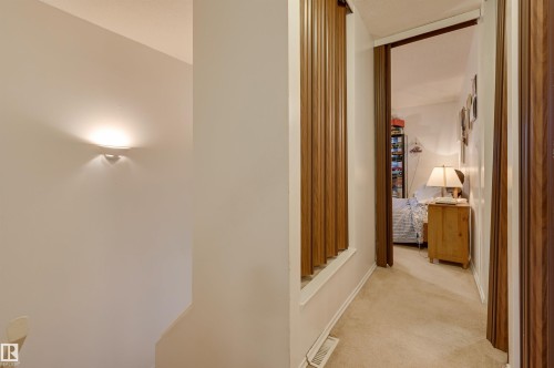 1064 Millbourne Road E, Edmonton, AB - Indoor