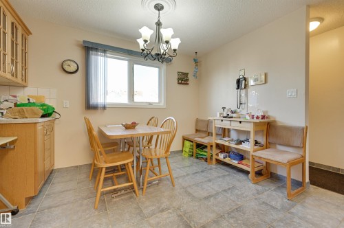 1064 Millbourne Road E, Edmonton, AB - Indoor Photo Showing Dining Room
