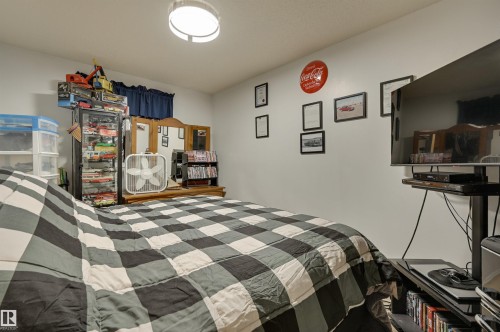 1064 Millbourne Road E, Edmonton, AB - Indoor Photo Showing Other Room