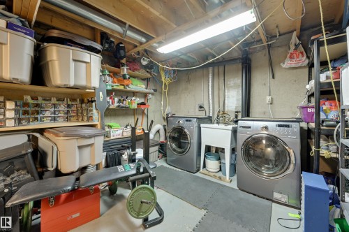 1064 Millbourne Road E, Edmonton, AB - Indoor Photo Showing Laundry Room