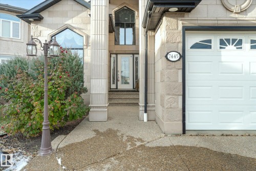 7445 162 Avenue, Edmonton, AB - Outdoor