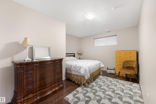 201 Erin Ridge Drive, St. Albert, AB - Indoor Photo Showing Bedroom
