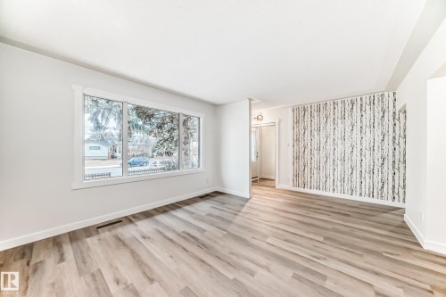 12837 90 Street, Edmonton, AB - Indoor Photo Showing Other Room