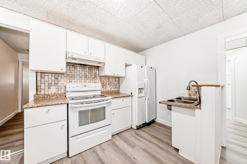 12837 90 Street, Edmonton, AB - Indoor Photo Showing Kitchen With Double Sink
