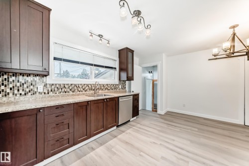 12837 90 Street, Edmonton, AB - Indoor Photo Showing Kitchen