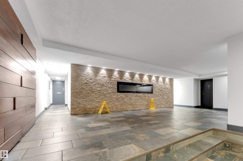 12 8745 165 Street Nw, Edmonton, AB - Indoor Photo Showing Other Room