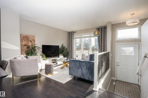 27 4470 Prowse Road, Edmonton, AB - Indoor Photo Showing Living Room