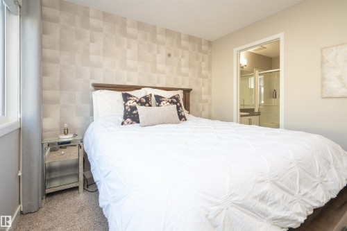 27 4470 Prowse Road, Edmonton, AB - Indoor Photo Showing Bedroom