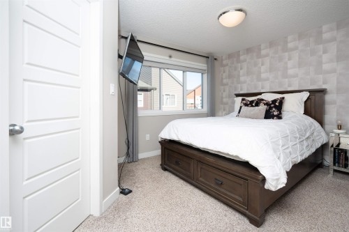 27 4470 Prowse Road, Edmonton, AB - Indoor Photo Showing Bedroom