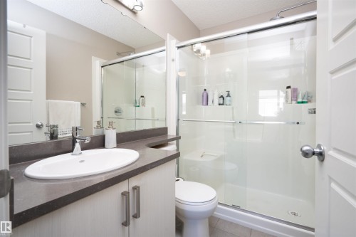 27 4470 Prowse Road, Edmonton, AB - Indoor Photo Showing Bathroom