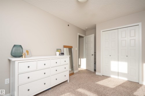 27 4470 Prowse Road, Edmonton, AB - Indoor Photo Showing Bedroom