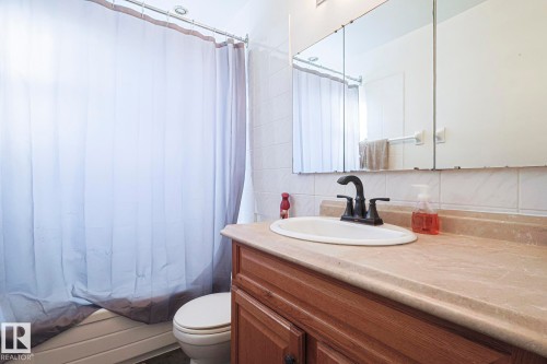 16025 100A Avenue, Edmonton, AB - Indoor Photo Showing Bathroom