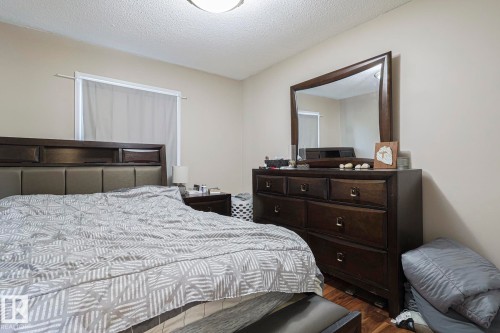 16025 100A Avenue, Edmonton, AB - Indoor Photo Showing Bedroom