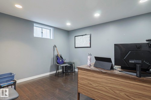 16025 100A Avenue, Edmonton, AB - Indoor