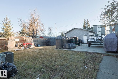 16025 100A Avenue, Edmonton, AB - Outdoor