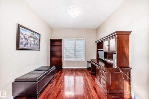203 Darlington Crescent, Edmonton, AB - Indoor