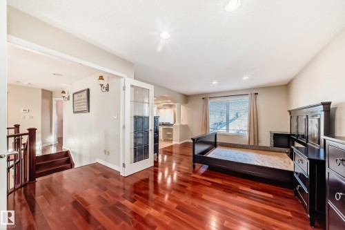 203 Darlington Crescent, Edmonton, AB - Indoor