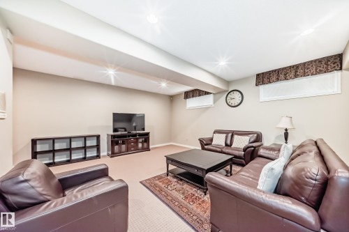 203 Darlington Crescent, Edmonton, AB - Indoor