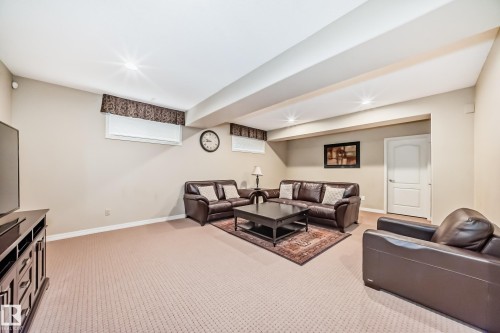 203 Darlington Crescent, Edmonton, AB - Indoor