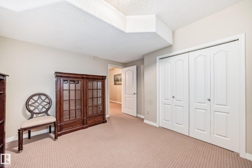 203 Darlington Crescent, Edmonton, AB - Indoor