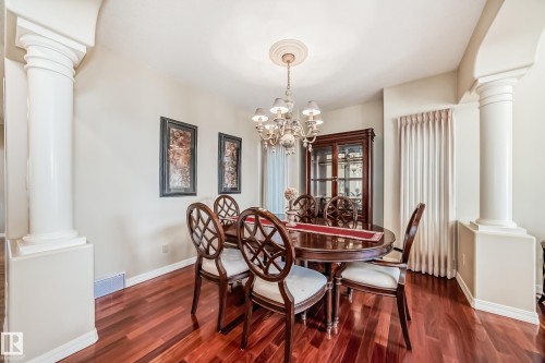 203 Darlington Crescent, Edmonton, AB - Indoor Photo Showing Dining Room
