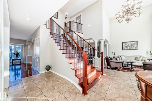 203 Darlington Crescent, Edmonton, AB - Indoor Photo Showing Other Room