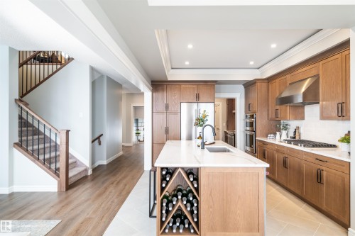 1611 14 Street, Edmonton, AB - Indoor Photo Showing Kitchen